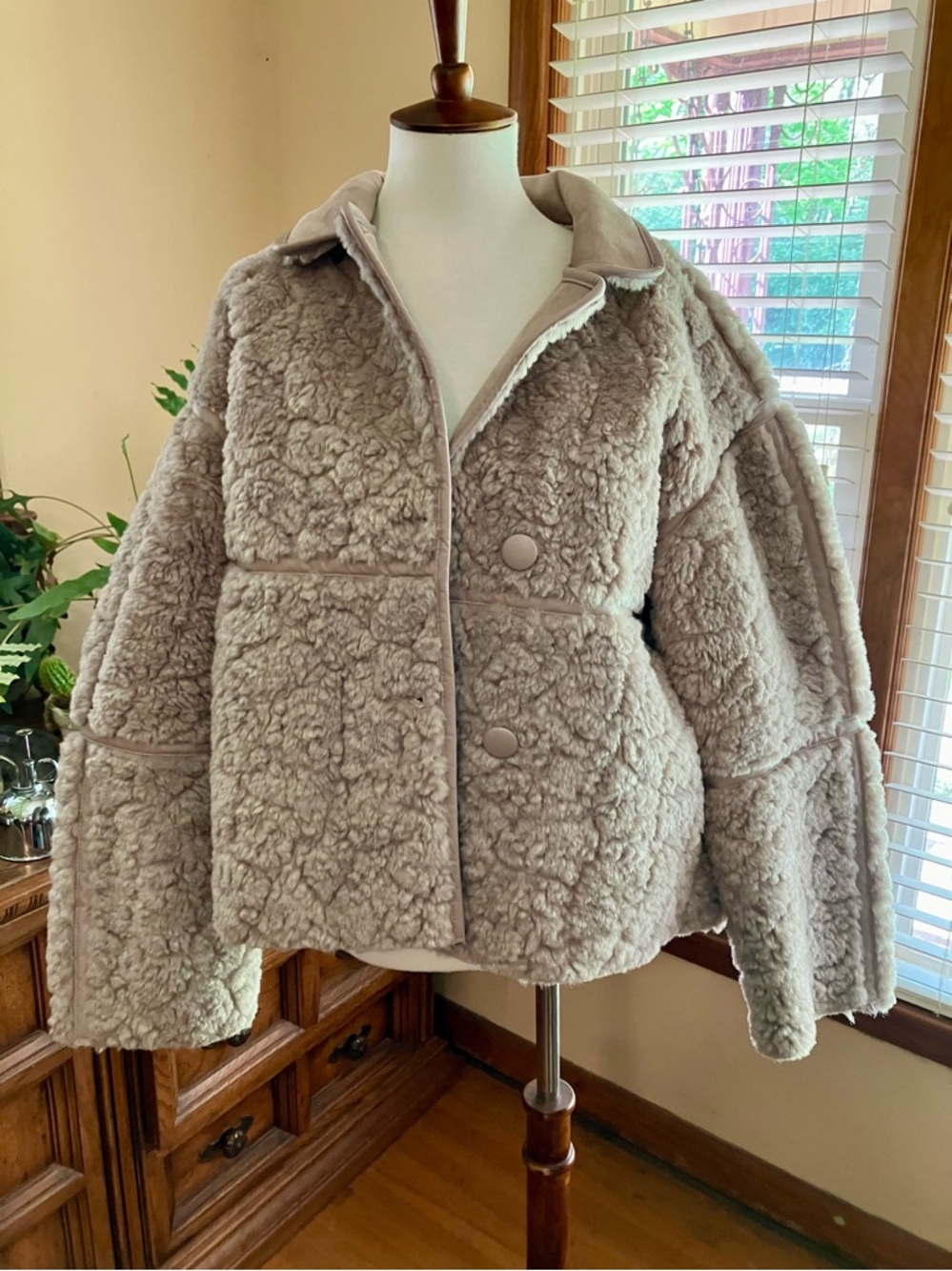 H&M Mauve Faux Shearling Oversized Coat Small